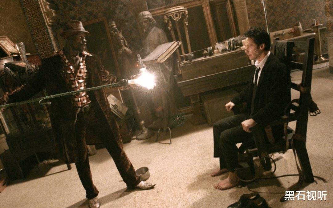 张歆艺|《地狱神探》︱基努·里维斯17年后回归续集，回顾五个经典驱魔通灵场面