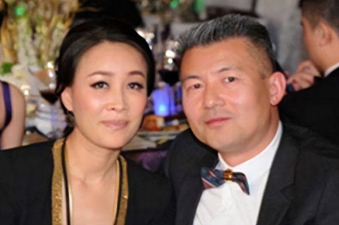 那英|未婚先孕遭背叛，刚出月子就带人打小三，那英终遇良人孟桐