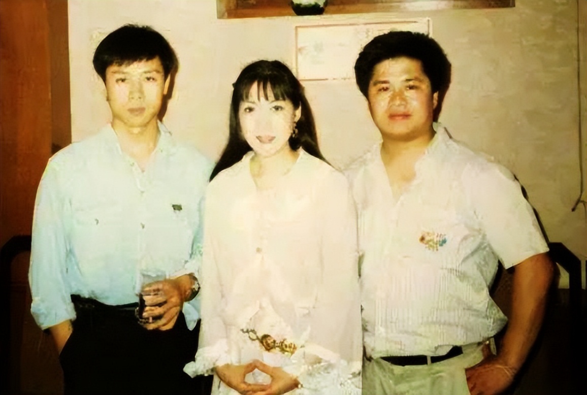 胡亚捷|胡亚捷与汤静：?相互“嫌弃”的婚姻，越吵感情越牢固