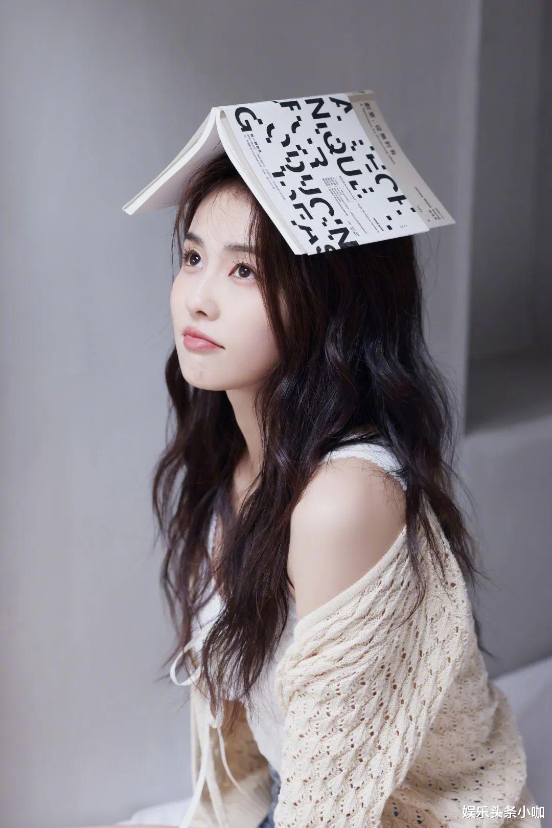 白梦妍|这一魔性的笑，将捧了五年都没火的她总于冲上了热搜！