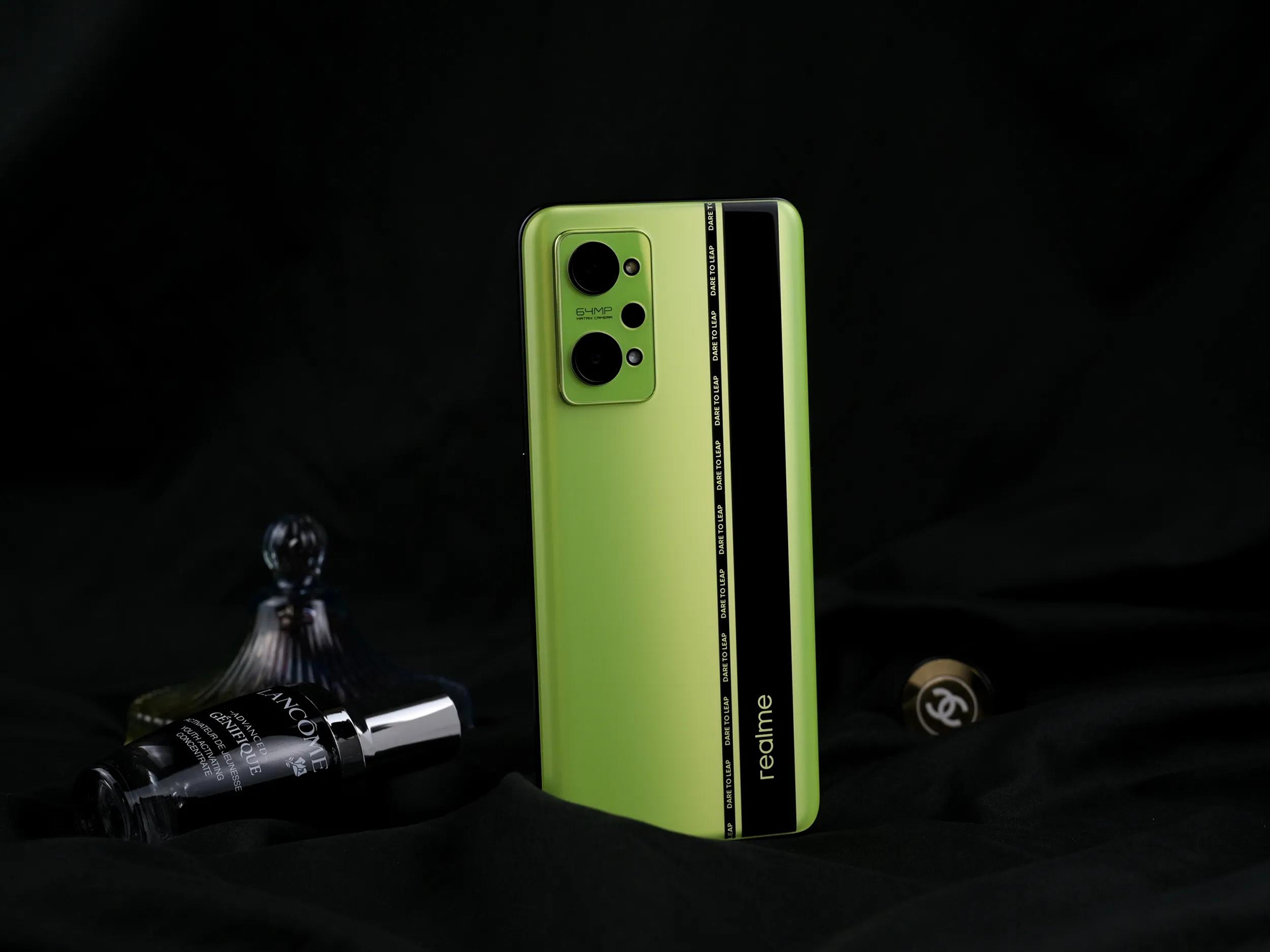 iPhone|从2699降至1449，骁龙870+256GB+5000mAH，配置很给力！