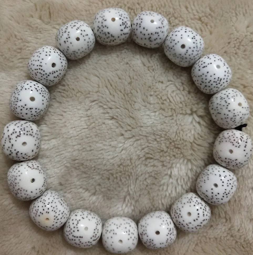 星月菩提|星月菩提 顺白料 陈籽料 帝王绿 灵玉料 阴皮料 的区别