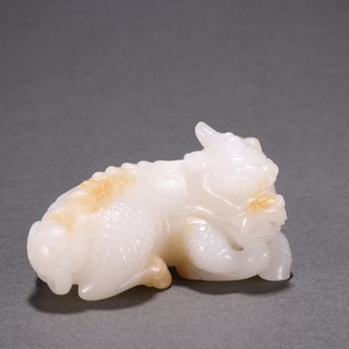 和田玉籽料|回流 和田玉籽料麒麟摆件
