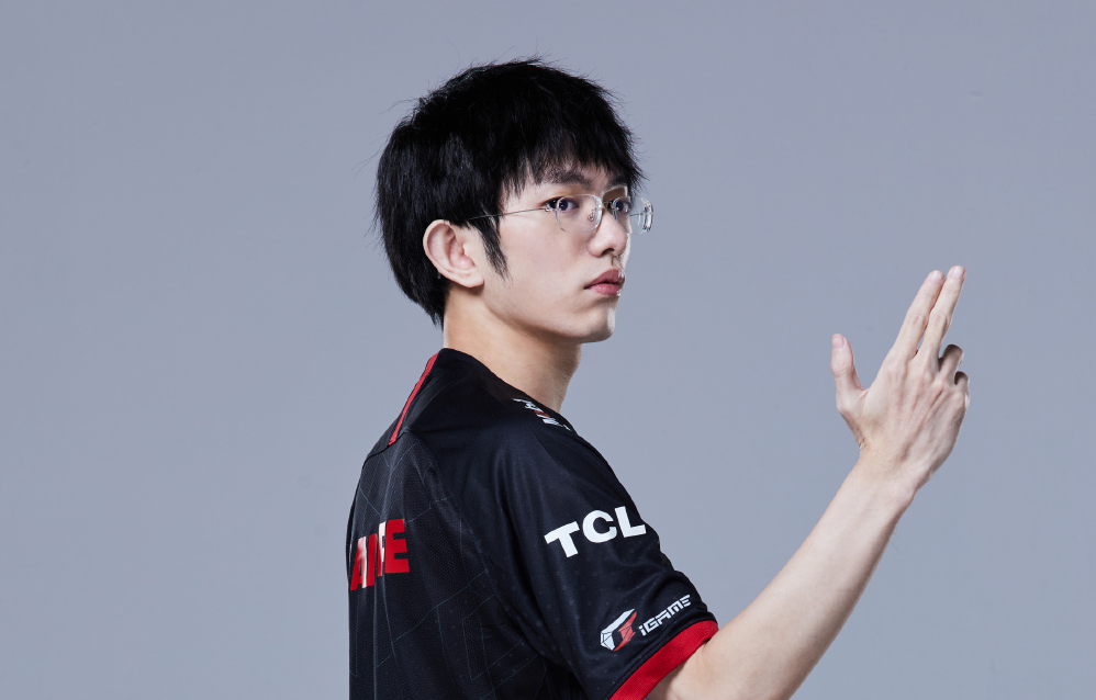 edg战队|Jiejie对阵Kanavi!EDG冠军阵容迎来新赛季首秀