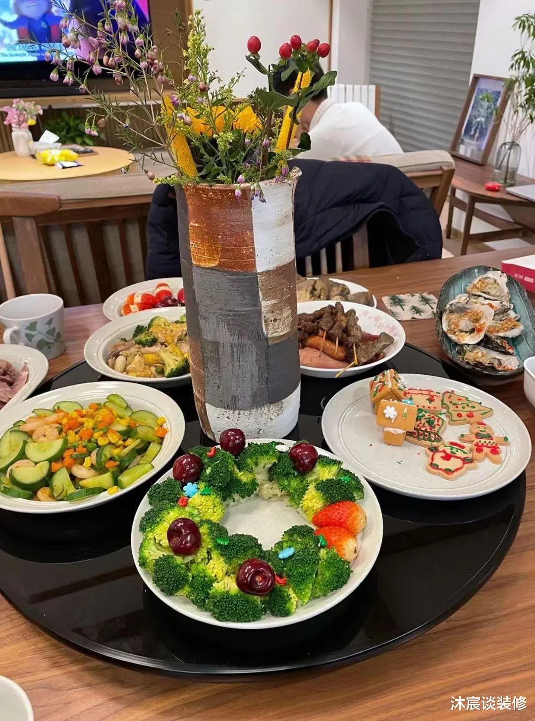 她花50W把150㎡装修好,客厅改成“横厅”很通透,朋友个个说好看