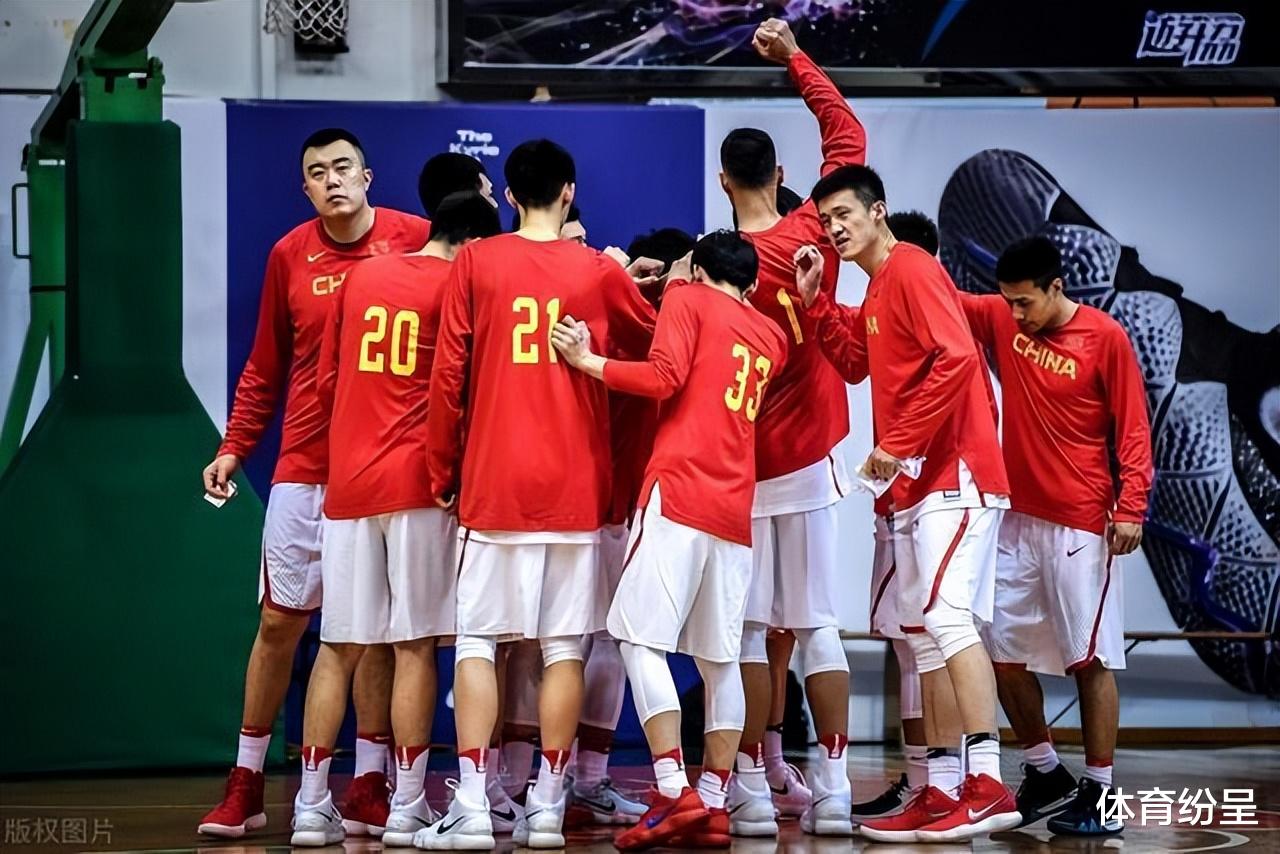中国男篮|悬念揭晓，中国男篮10大后卫一分为二，郭少领衔，1人入选最合理