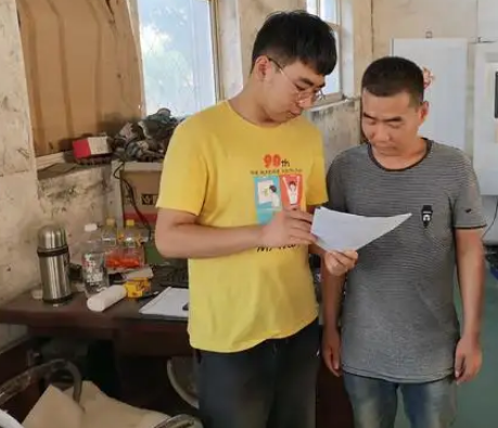 大学生|本地工厂月薪近万也招不到人？外企门口却排长队，求职者道出真相