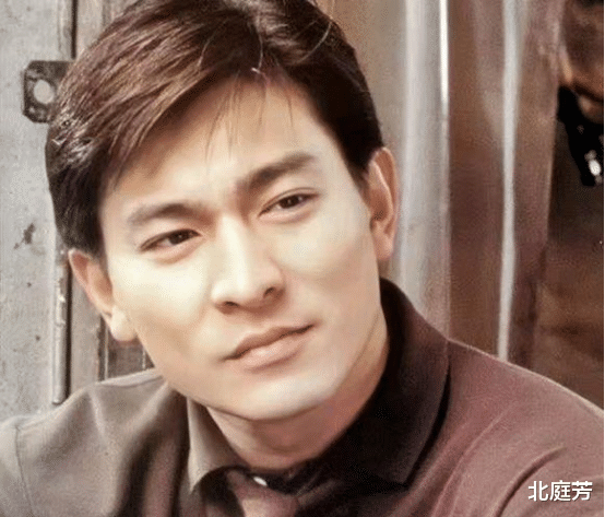 刘德华|甄妮没有想到,她13年前首唱的歌曲被刘德华他们唱成了永恒金曲