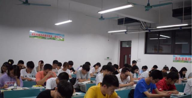 翻译|北大教授表示，这3种职业或在未来十年退出历史舞台，选专业需知