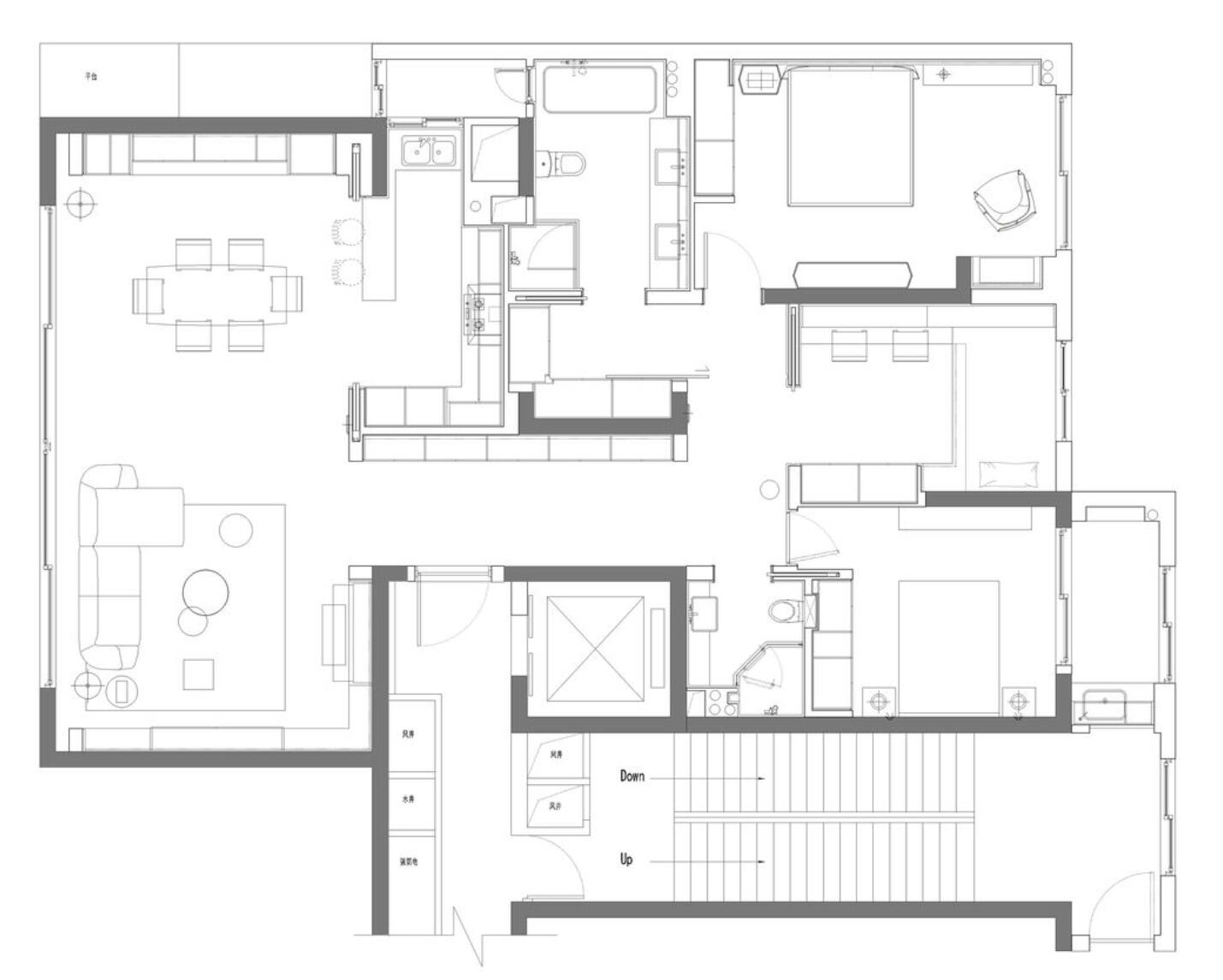 房子住久了才发现，最耐看的还是极简风，看她家客餐厅，太大气了