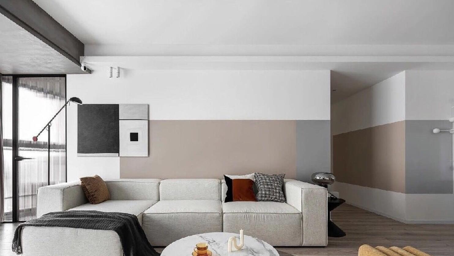 难怪给墙面刷乳胶漆不会过时！看了她135㎡家后，效果是真好