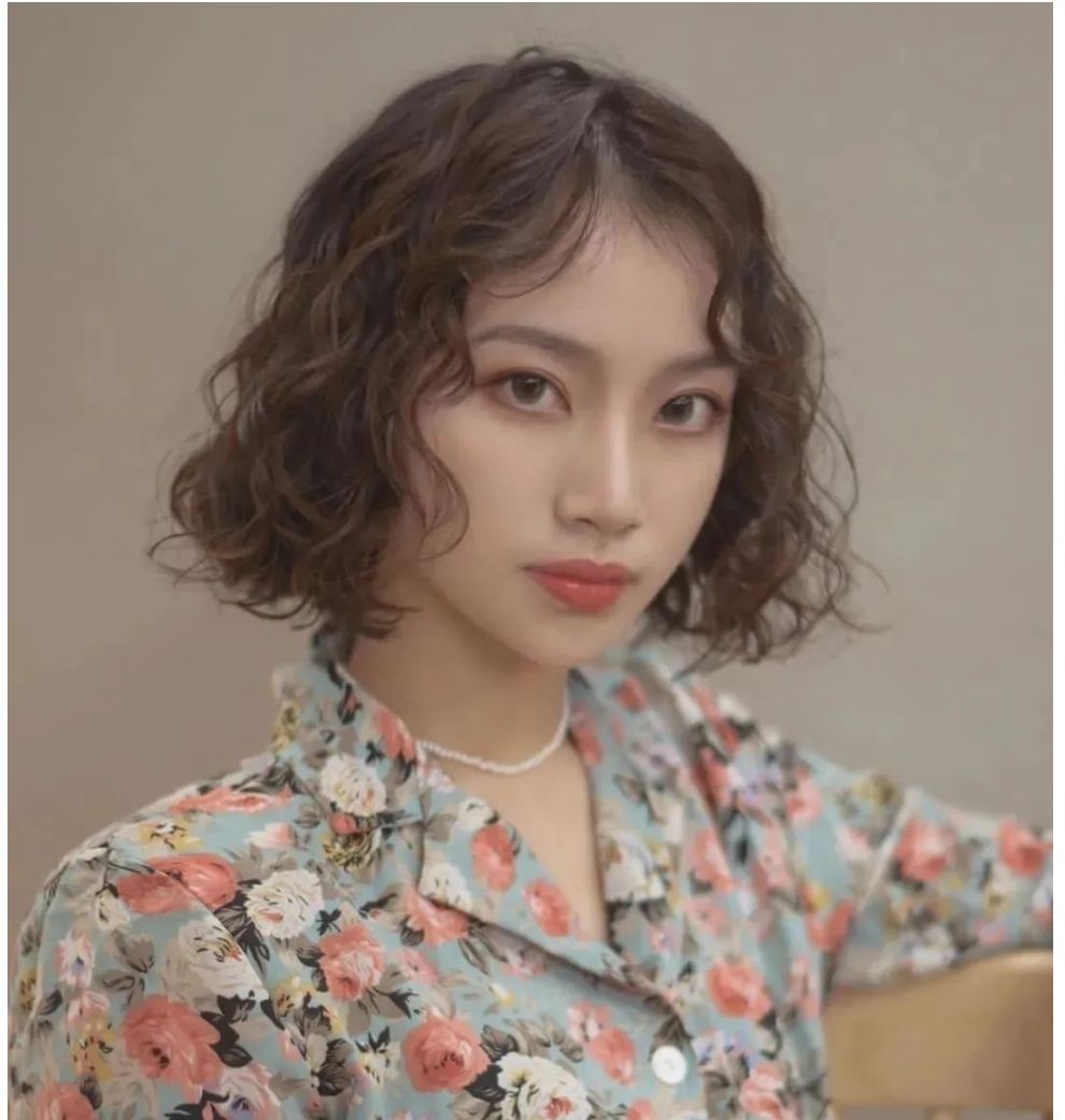 饮食 受欢迎的发型14款，百变时尚很修颜，适合大多数女性