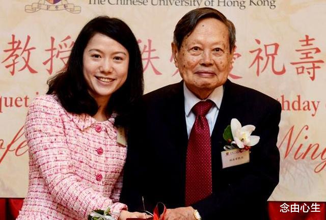 杨振宁的地位之高,贡献之大,长期以来都被我们低估了