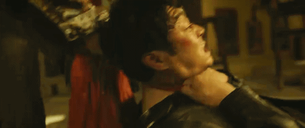 孔孝珍|一上映就拿下榜单第一,没想到,54岁邹兆龙又打出了一副“王炸”