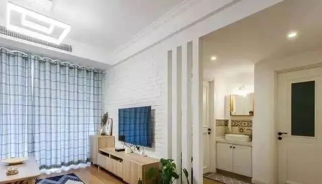 我的96平三室新房,装修花了10万,进门没玄关这么装才实用漂亮!