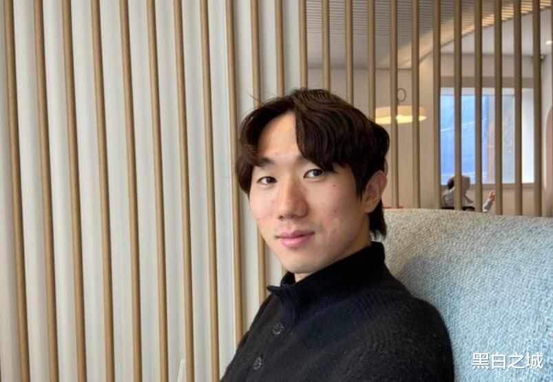 中超|自己宣！中超新外援正式完成转会：我很兴奋能在中国踢球！