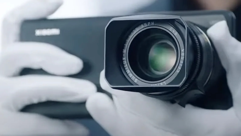 小米概念智能手机配备全尺寸相机镜头