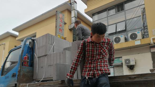 求职|找工作要有远见?“夕阳产业”等行业不建议从事,早知道不吃亏