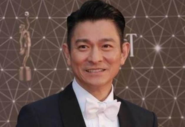 带货|看到陈志朋怼网友，看到孙杨下海带货，才知刘德华放弃直播有多难