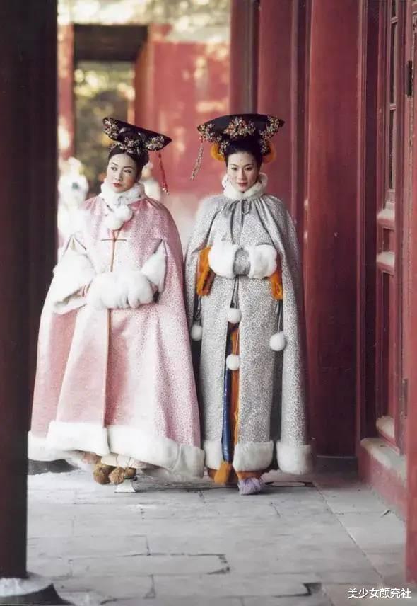 张梓琳|《金枝欲孽》开播18年后，我终于明白《甄嬛传》输在哪了