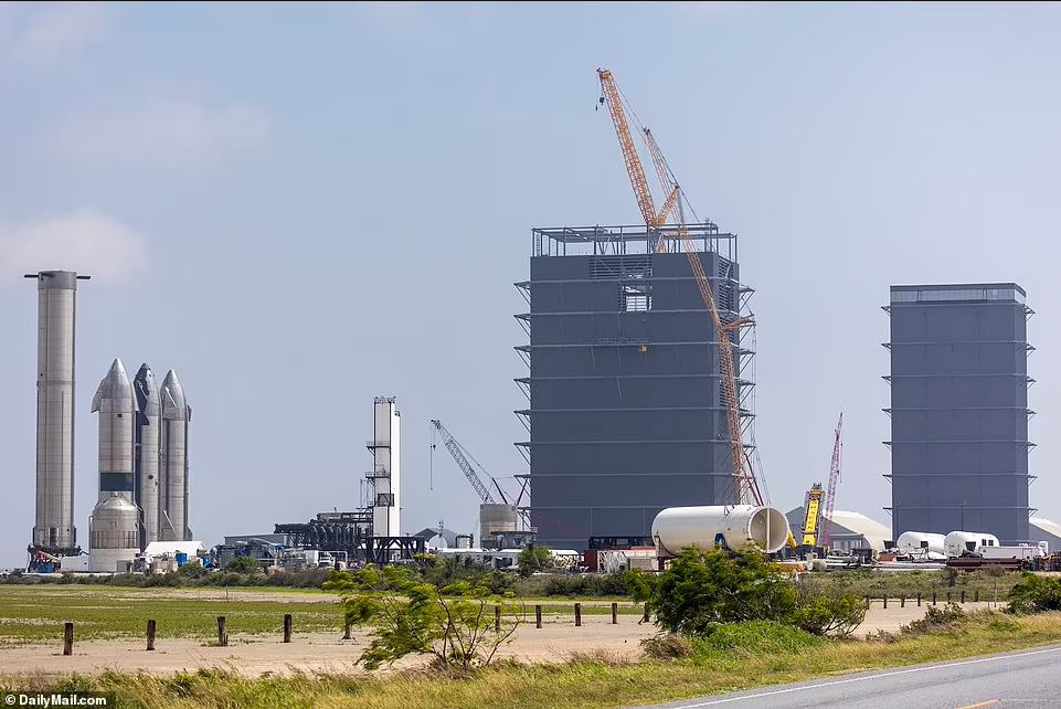 spacex|马斯克简陋住宅曝光：距 SpaceX 星舰基地仅一个街区