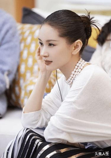 短发 2022最火短发都在她们这里啦!