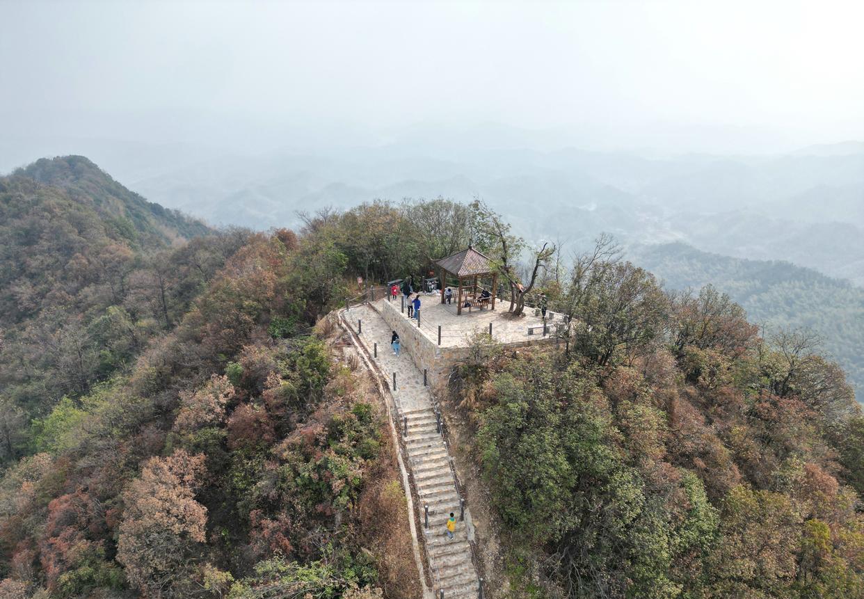 桃花源|140万元打造的娄底新景区，山顶风景很美，游客吐槽比衡山还难爬