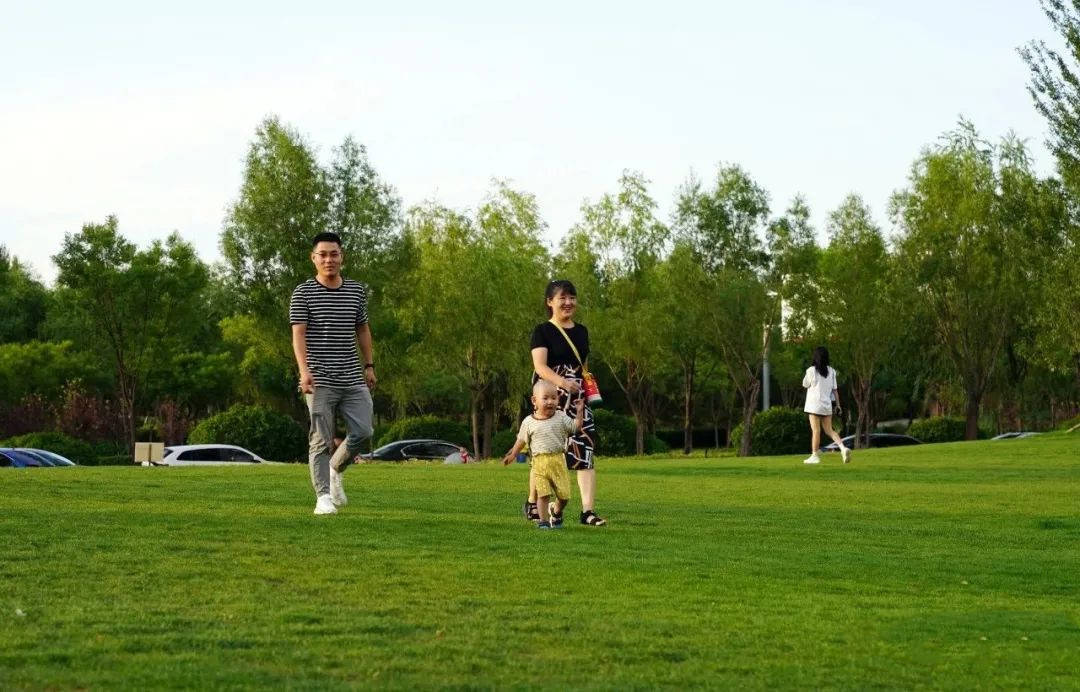 草原|中国最美草原城市，空气好节奏慢，全年宜居，现是网红城市