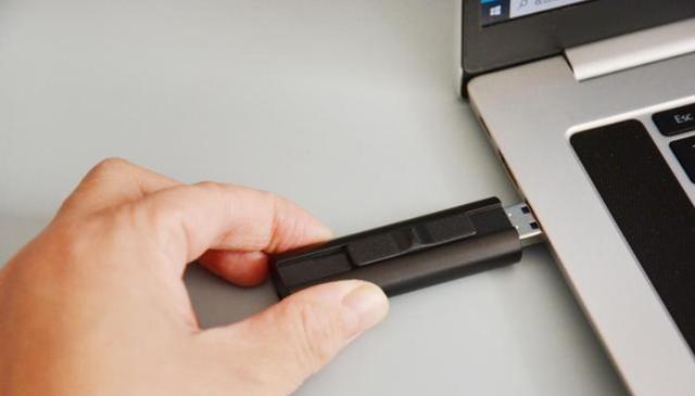 ssd|U盘怎么选?四款固态U盘(USSD)盘点,5秒传输一部电影