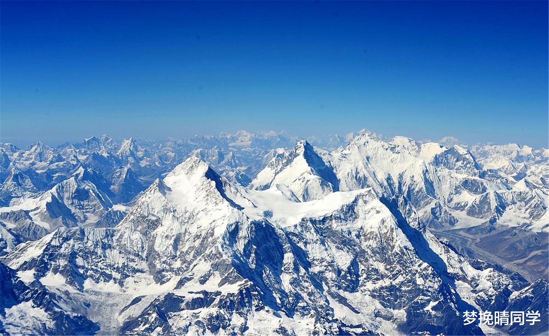 |喜马拉雅山“出事”了？冰雪消融后，湖里呈现的景象让人瞠目