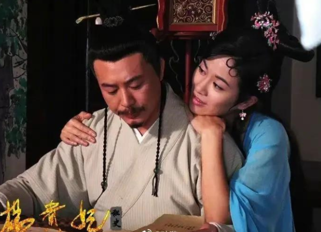 迪丽热巴|被迫登上5条热搜，张颂文的爆红，揭穿了明星“势利眼”的真面目！