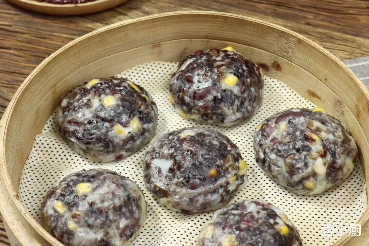“冬吃豆,赛过肉”,建议中老年人多吃3豆,补充蛋白,强健身体