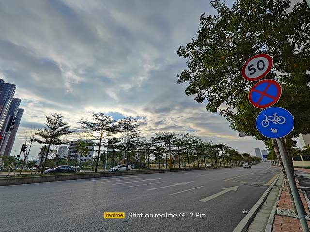 高通骁龙|性价比真我GT2 Pro：质感对得起价格