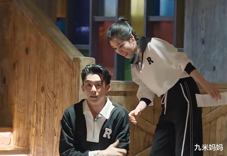 张碧晨|蔡徐坤很委屈,一个人带不动一群人,张碧晨发文劝网友“别生气”