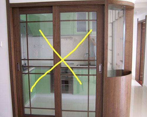 为什么越来越多人厨房不装推拉门了?头回见这种设计,太聪明了!