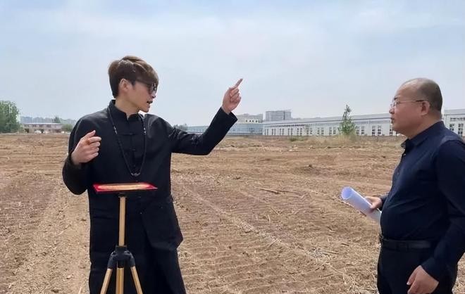 |网红“帝师”疑似得罪了“大人物”，连夜宣布退网，夫妻抱头痛哭