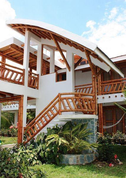 不花1分钱做楼梯护栏,几根竹子就能搞定,比不锈钢都要好看牢固