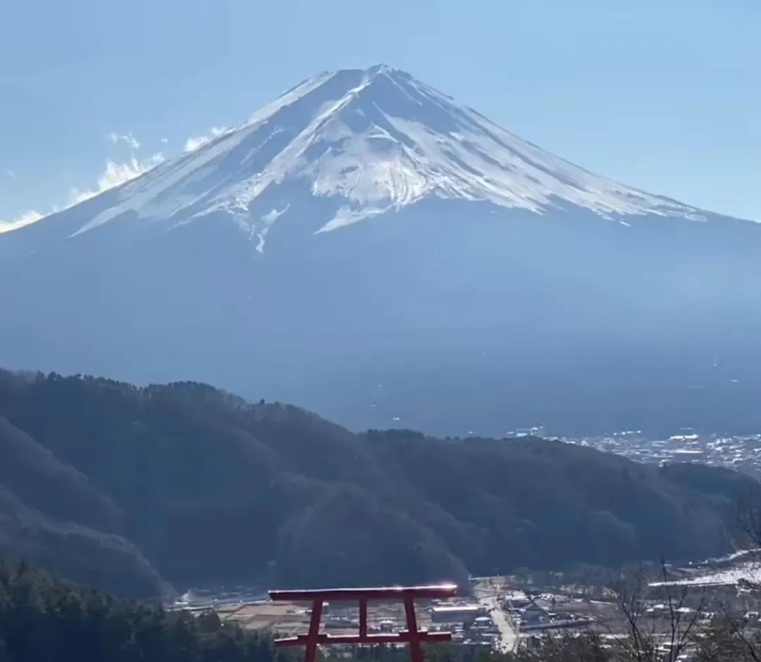 富士山|富士山——日本第一高峰，日本民族的象征