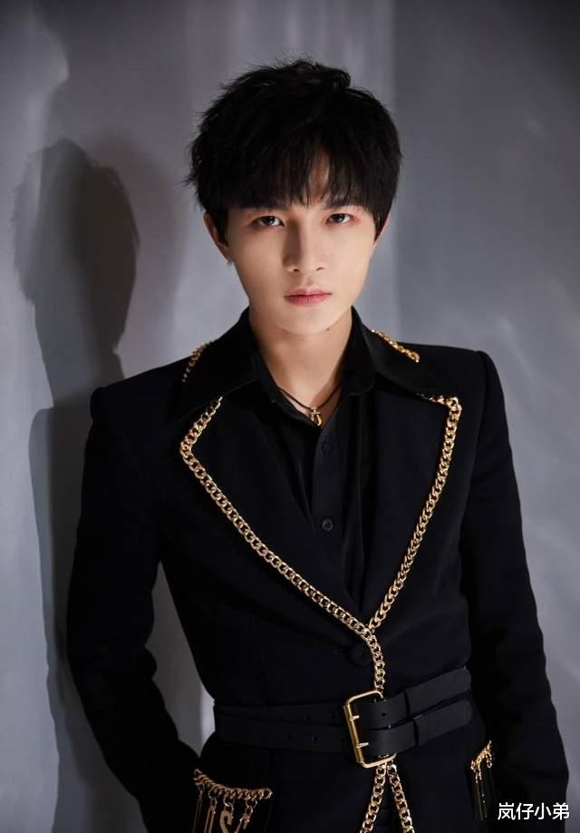 杨洋|娱记们最有好感的五位艺人公布，热巴可爱，杨洋没架子，白鹿亲民！