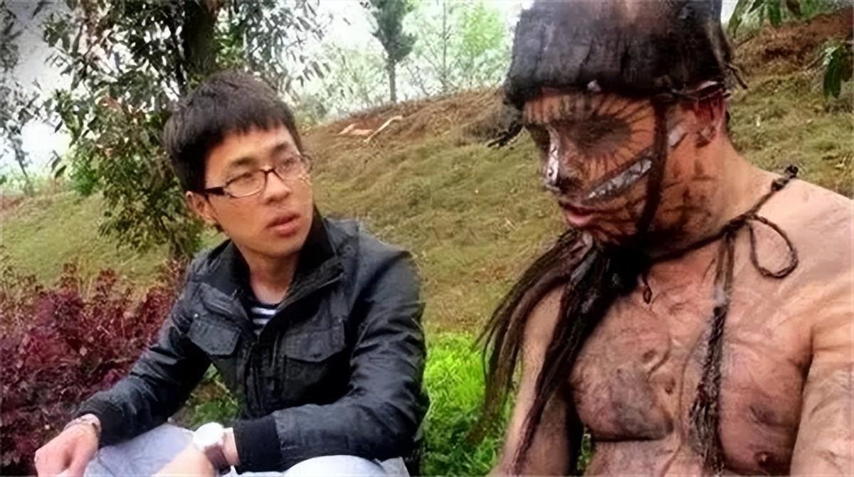 腹泻|?夫妻山洞与世隔绝39年,妻子已兽化,爪子和撕咬能力比野兽还强!