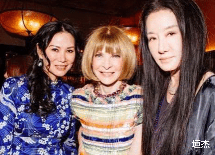 冻龄|“婚纱女王”王薇薇：坐拥40亿身家，72岁冻龄，牵手小鲜肉引争议