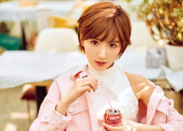 毛晓彤|毛晓彤:原生家庭受过苦难,婚姻里唯唯诺诺,也换不来老公的忠诚