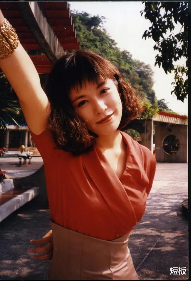 TVB|TVB的坏女人专业户，曾让两男星为她争风吃醋，57岁已经无人识