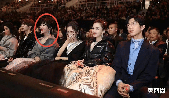 大合照才是明星照妖镜！身材、颜值、身高，谁输谁赢一目了然