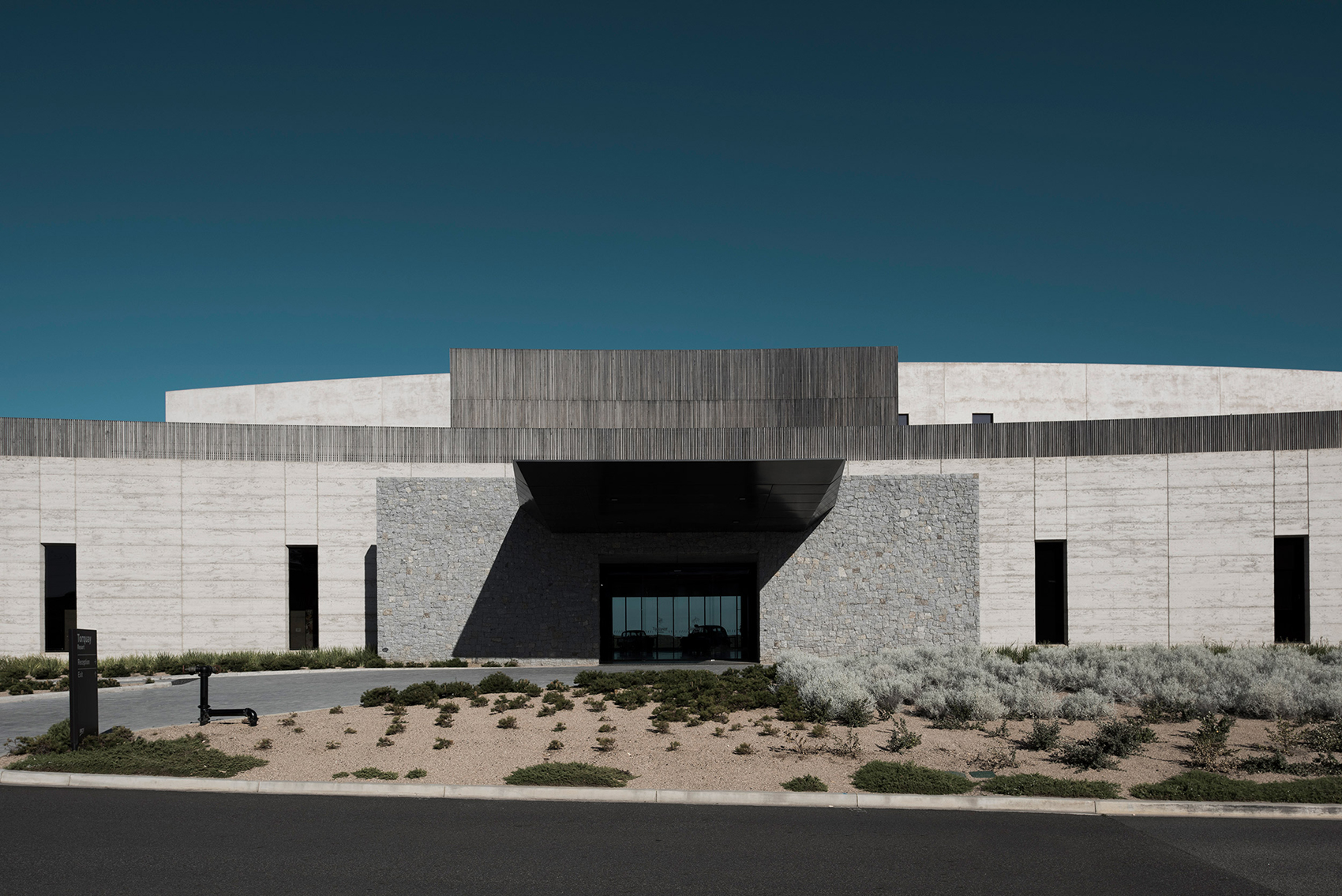 洗浴设计│水疗设计│RACV Torquay度假空间:向大海延伸从柔软的轮廓中挤出