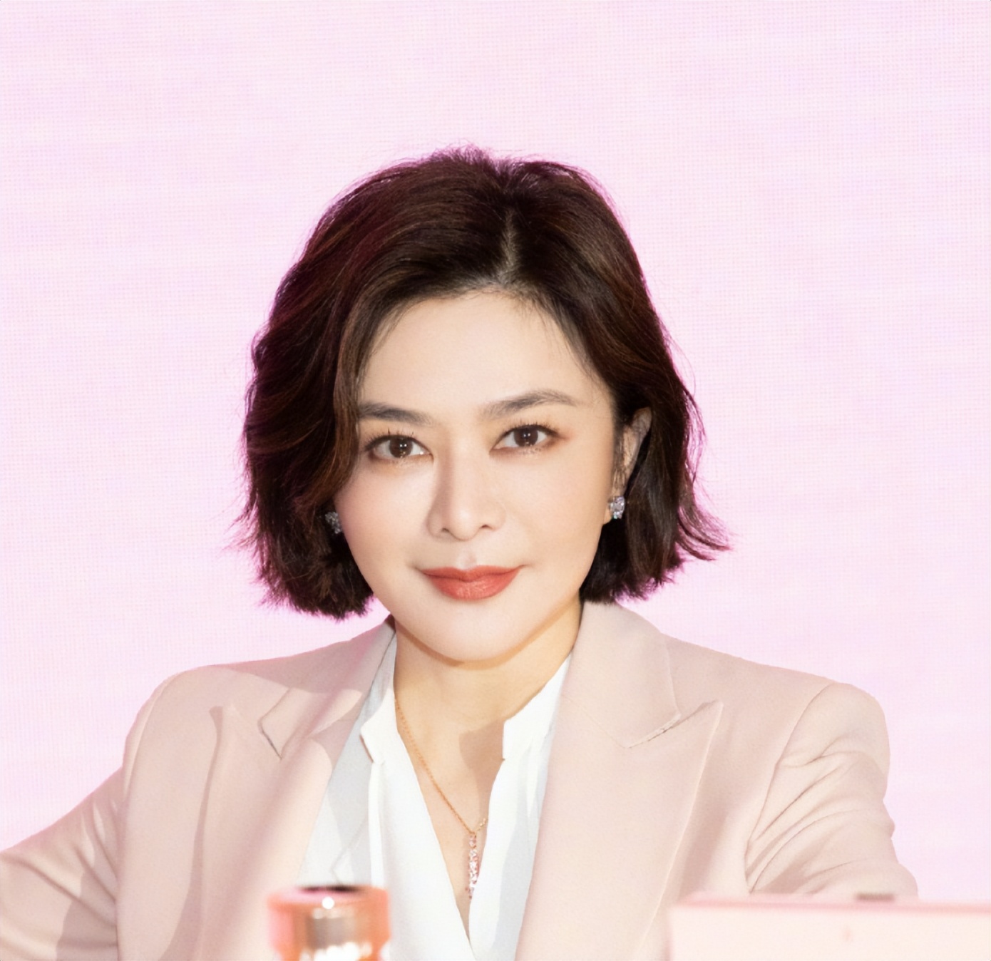 陈瑶|荧幕上倾世容颜，私底下跟鬼一样，干瘪、病态、脸僵，真打脸