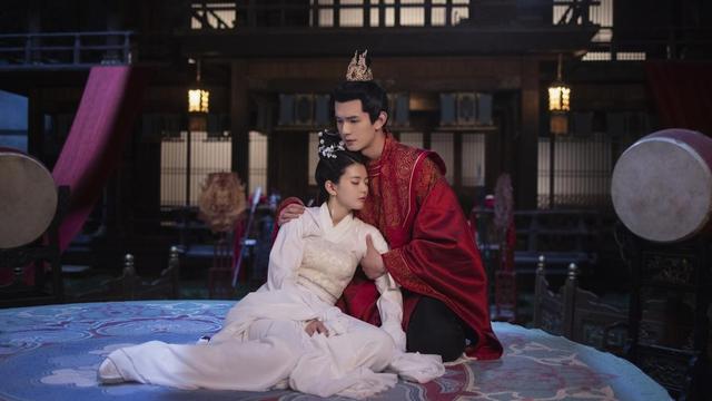 赵丽颖|虽然《明月祭君心》的体量不大,但故事足够紧凑, 悬疑感也刻画很完美