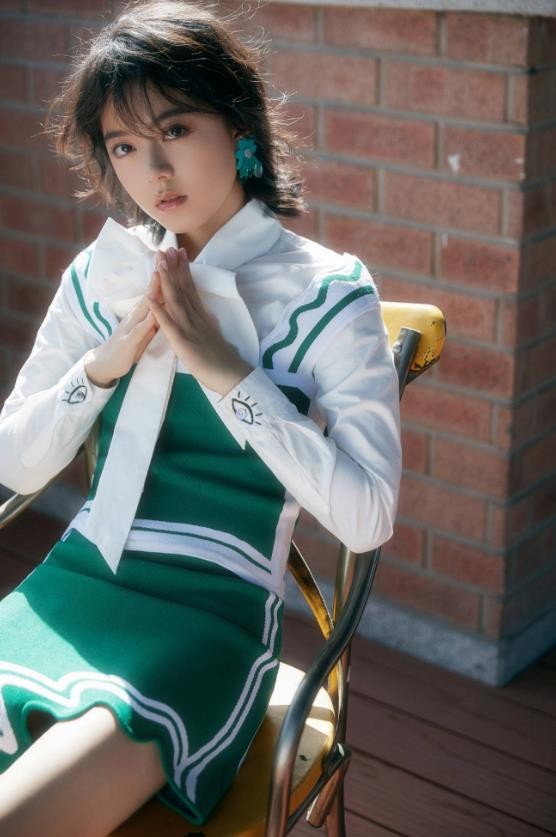 李幼斌|“好运眷顾”赵今麦:5万片酬拍出50亿票房,后以高分成中戏第一