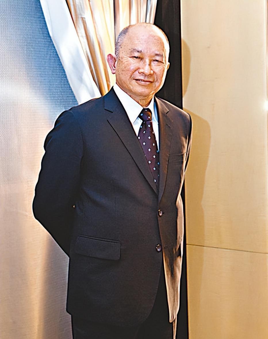 豆豆|国际名导吴宇森：和妻子风雨相伴46年，晚年双双患癌靠卖房自救