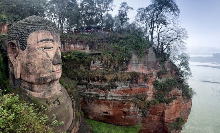 |四川这4个城市值得一去，环境宁静优美，是养老过冬的好去处